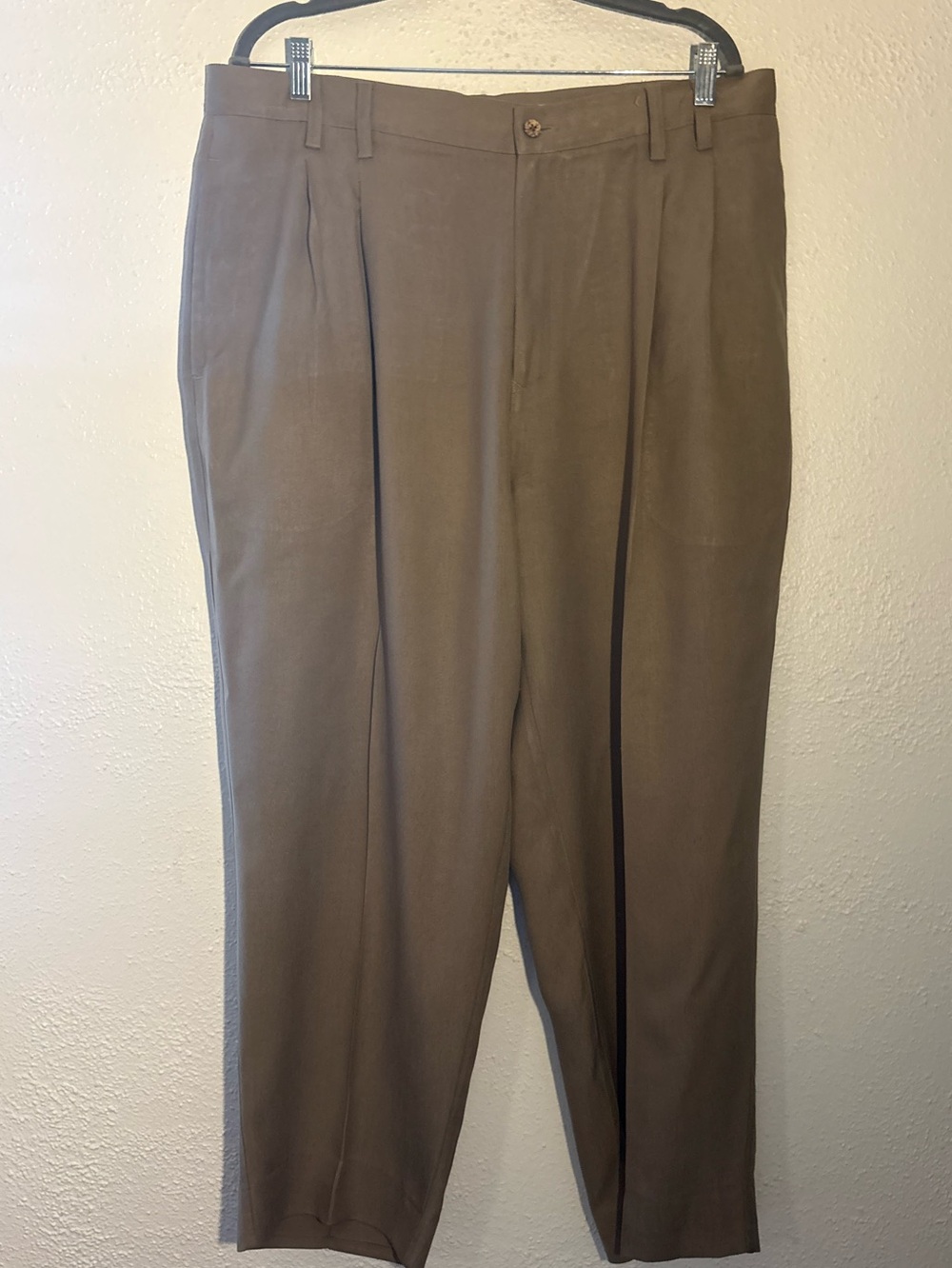 Tommy Bahama Men’s 100% Silk Pants Size 38 Brown Relax Fit Preppy